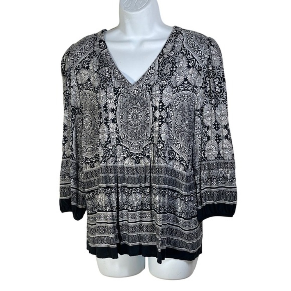 FIGUEROA FLOWER Women's Black White Medallion Print V-Neck‎ 3/4 Sleeve Rayon Top